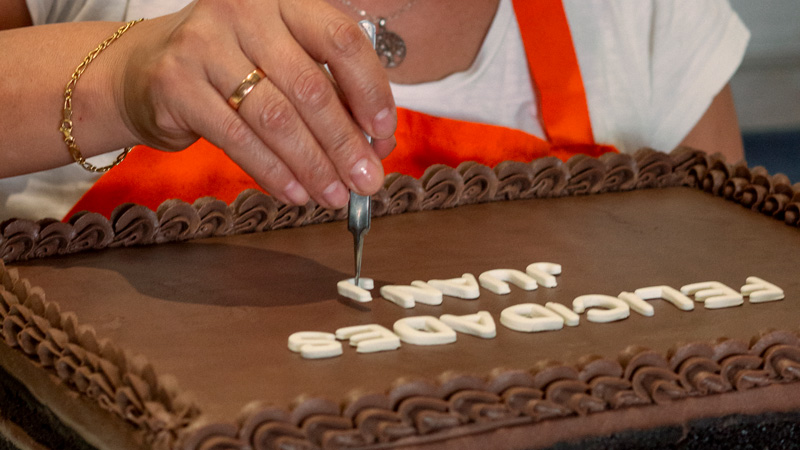 zanah-pasteles-pastel-personalizado-chocolate