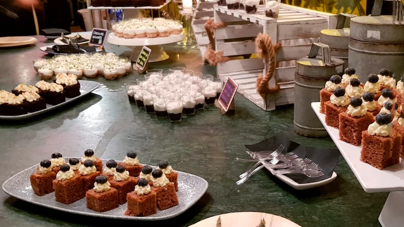 zanah_pasteles-catering-en-barcelona-hero-cortado